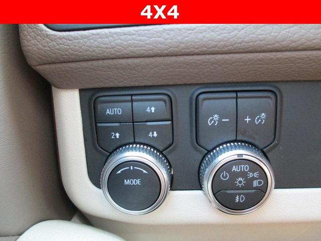 Photo of 2021 White Frost Tri-Coat GMC Yukon