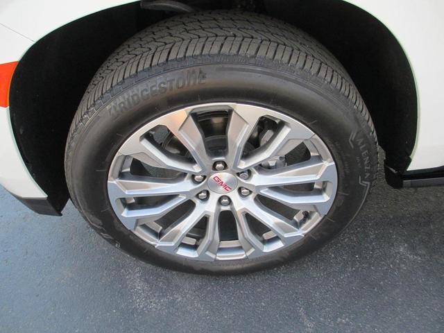 Photo of 2021 White Frost Tri-Coat GMC Yukon