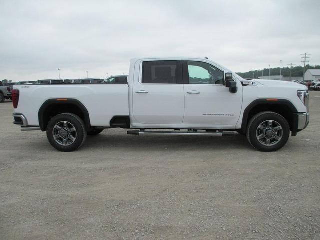 Photo of 2025 Summit White GMC Sierra 3500