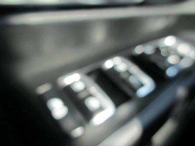 Photo of 2022 Ebony Black Kia Telluride