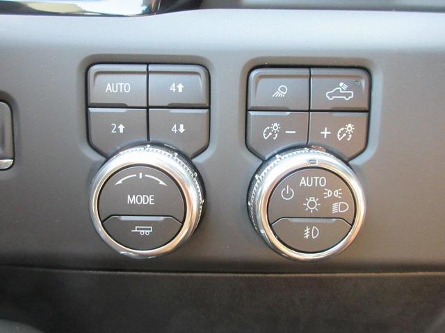 Photo of 2025 Summit White GMC Sierra 2500