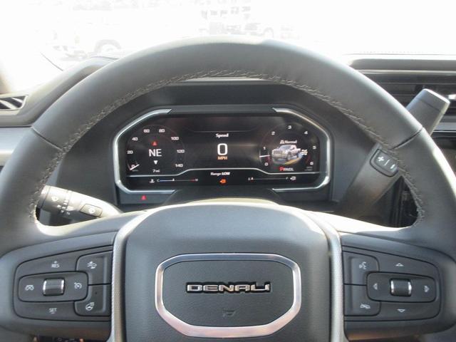 Photo of 2025 Summit White GMC Sierra 2500