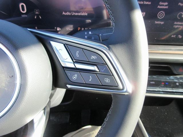 Photo of 2025 White Frost Tri-Coat Buick Envision