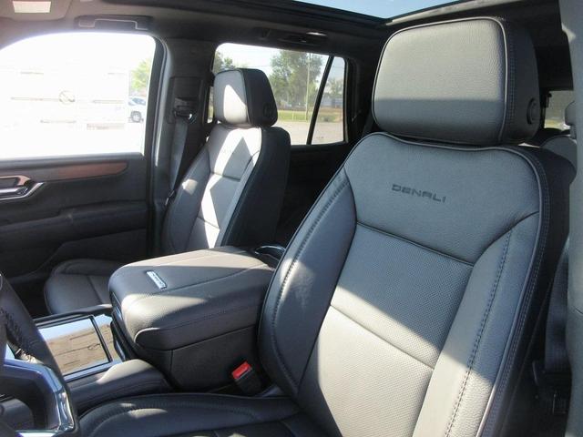 Photo of 2026 Summit White GMC Yukon