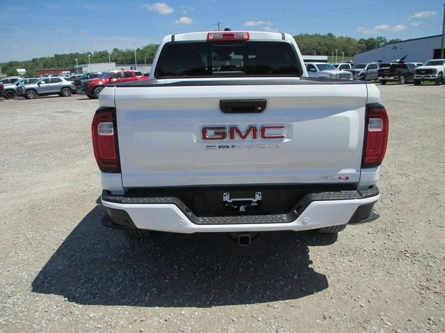 Photo of 2025 Summit White GMC Canyon