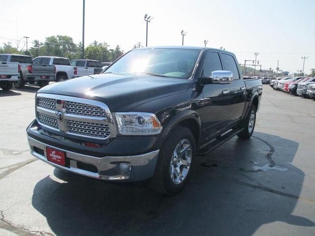 Photo of 2016 Brilliant Black Crystal Pearlcoat RAM 1500