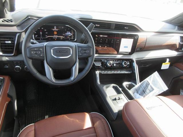 Photo of 2025 White Frost Tri-Coat GMC Sierra 3500