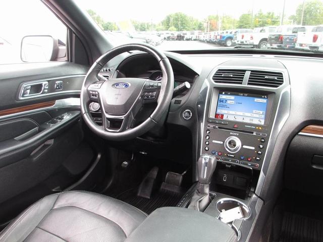 Photo of 2018 Shadow Black Ford Explorer