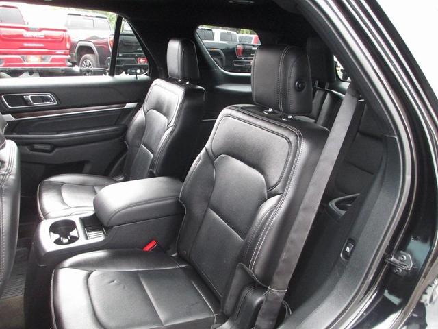 Photo of 2018 Shadow Black Ford Explorer