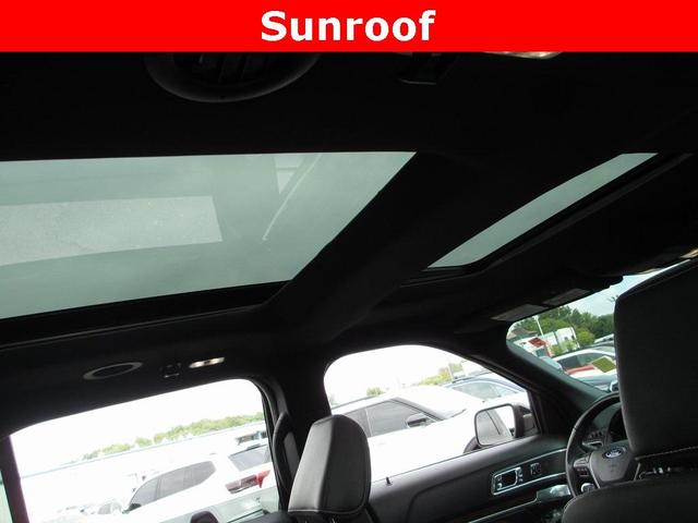 Photo of 2018 Shadow Black Ford Explorer