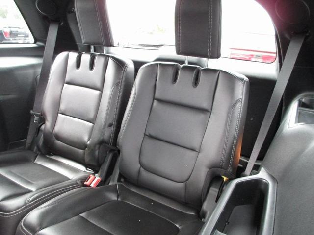 Photo of 2018 Shadow Black Ford Explorer