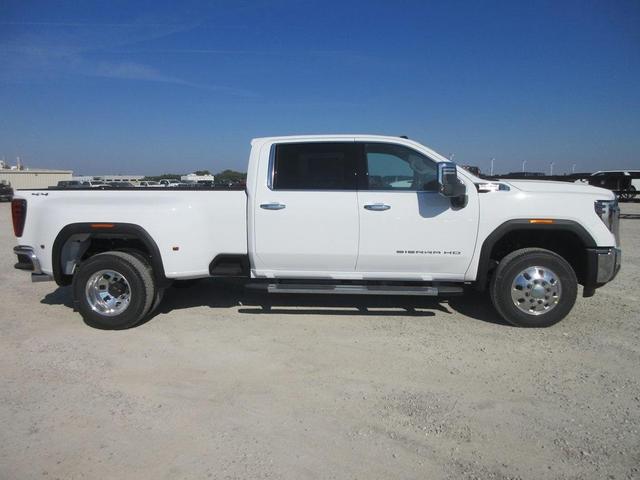 Photo of 2026 Summit White GMC Sierra 3500