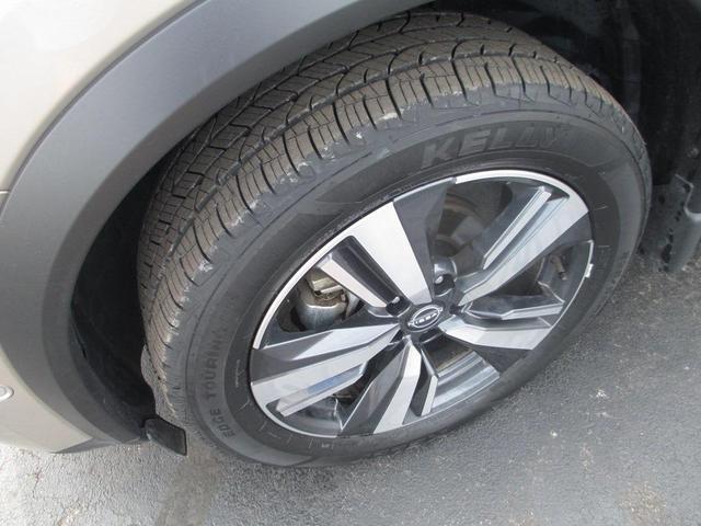 Photo of 2022 Champagne Silver Nissan Rogue