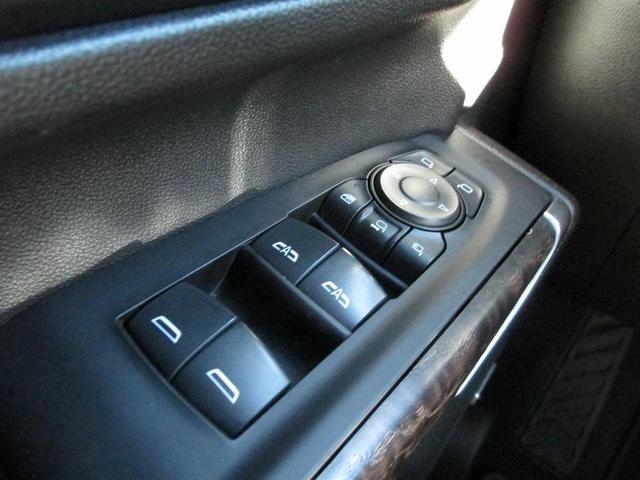 Photo of 2023 Quicksilver Metallic GMC Sierra 2500