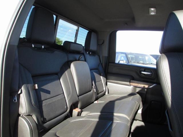 Photo of 2023 Quicksilver Metallic GMC Sierra 2500