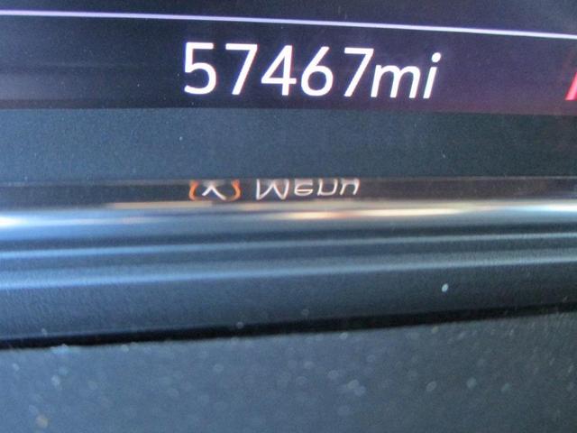 Photo of 2023 Quicksilver Metallic GMC Sierra 2500