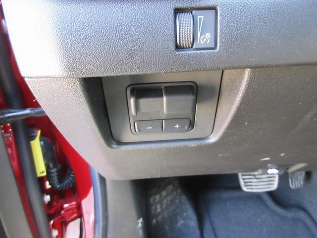 Photo of 2025 Volcanic Red GMC Canyon