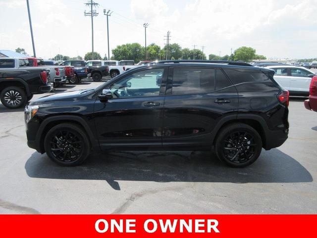 Photo of 2024 Ebony Twilight Metallic GMC Terrain