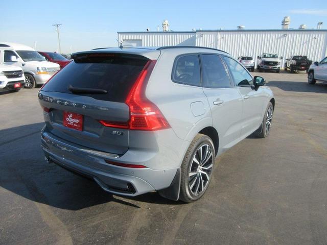 Photo of 2024 Thunder Gray Metallic Volvo XC60