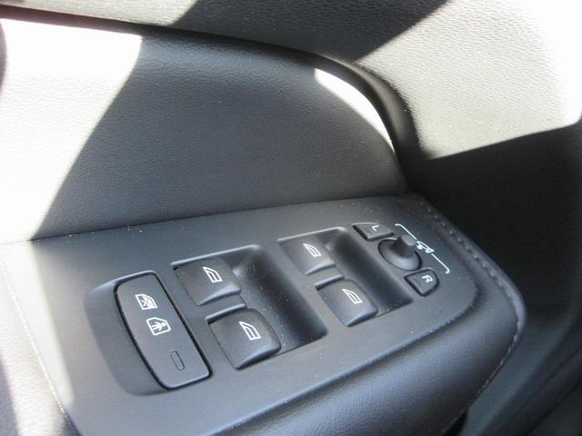 Photo of 2024 Thunder Gray Metallic Volvo XC60