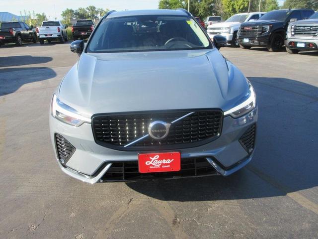 Photo of 2024 Thunder Gray Metallic Volvo XC60