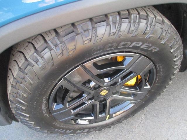 Photo of 2022 Rivian Blue Rivian R1T