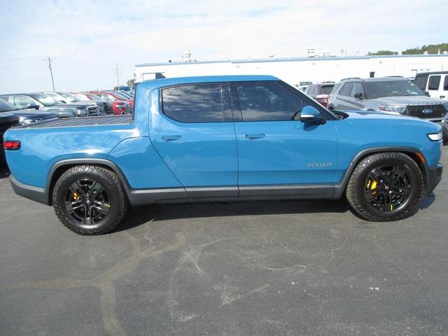 Photo of 2022 Rivian Blue Rivian R1T