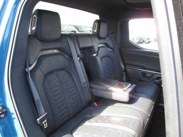 Photo of 2022 Rivian Blue Rivian R1T