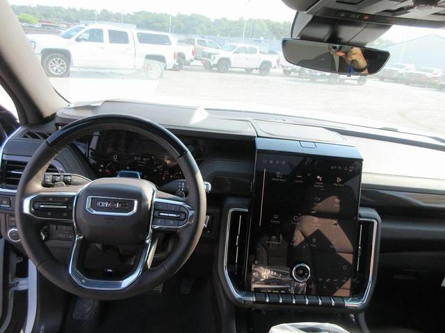 Photo of 2025 Summit White GMC Yukon XL