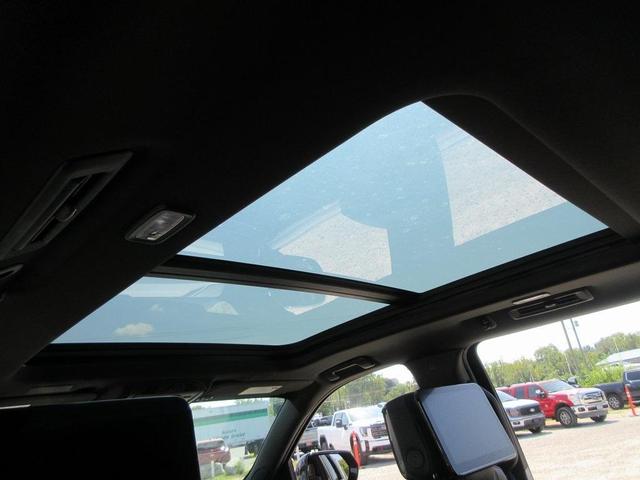 Photo of 2025 Onyx Black GMC Yukon XL