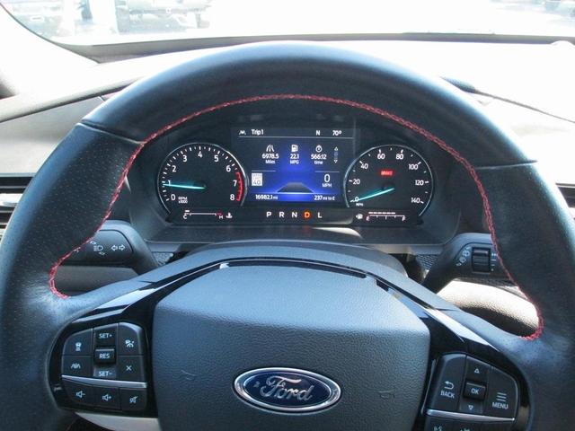 Photo of 2022 Star White Ford Explorer