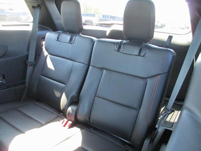 Photo of 2022 Star White Ford Explorer