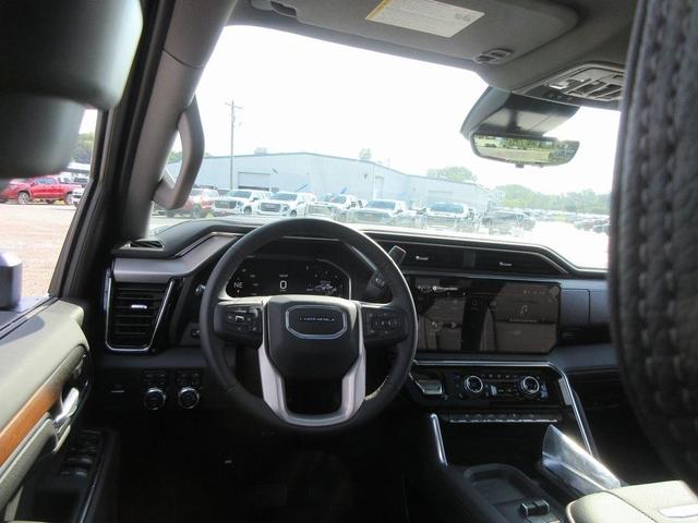 Photo of 2025 Summit White GMC Sierra 2500