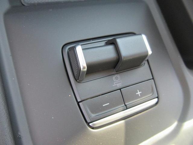 Photo of 2025 Summit White GMC Sierra 2500