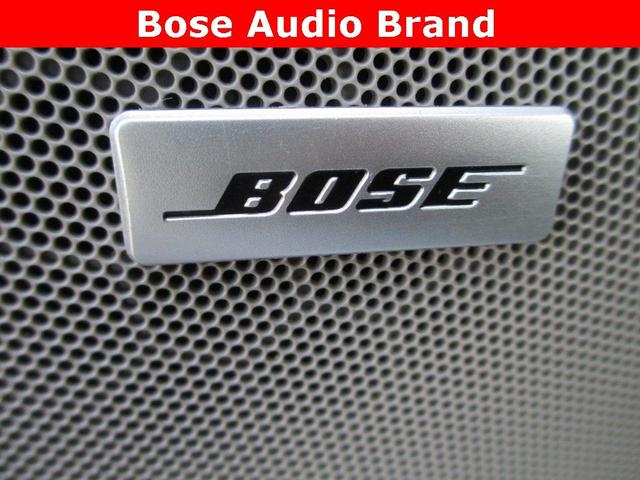 Photo of 2021 White Frost Tri-Coat GMC Yukon XL