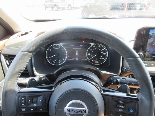 Photo of 2021 Solid Gray / Black Nissan Rogue