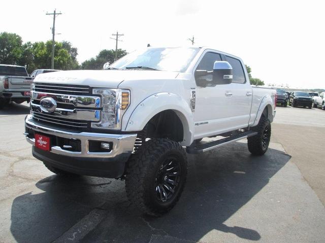 Photo of 2019 White Platinum Tri-Coat Metallic Ford F-250