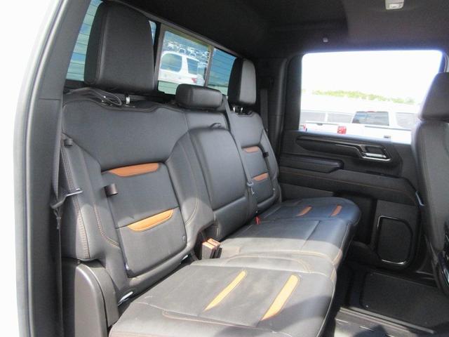 Photo of 2024 Summit White GMC Sierra 2500