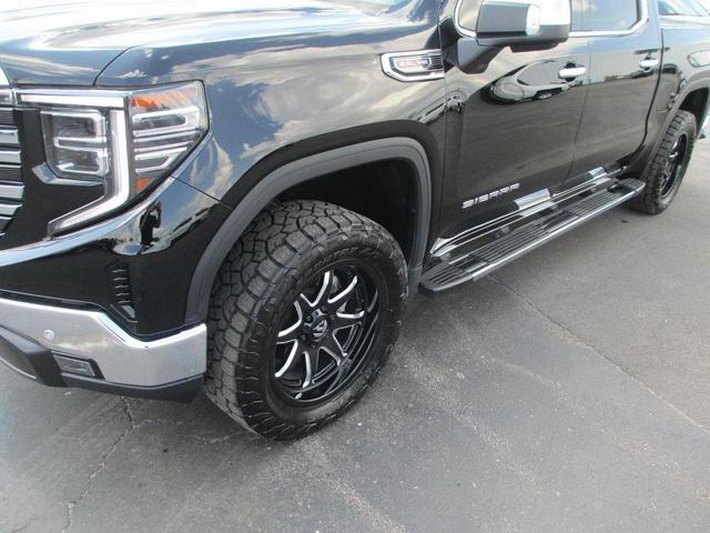 Photo of 2024 Onyx Black GMC Sierra 1500