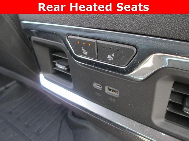 Photo of 2024 Onyx Black GMC Sierra 1500