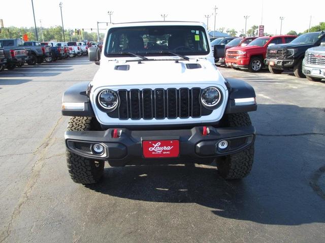 Photo of 2024 Bright White Clearcoat Jeep Wrangler