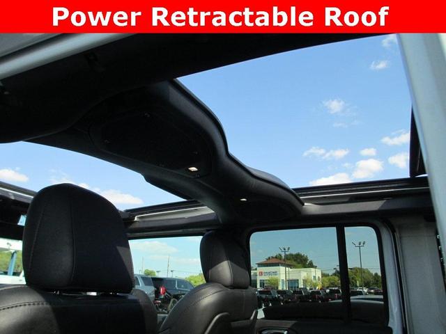 Photo of 2024 Bright White Clearcoat Jeep Wrangler