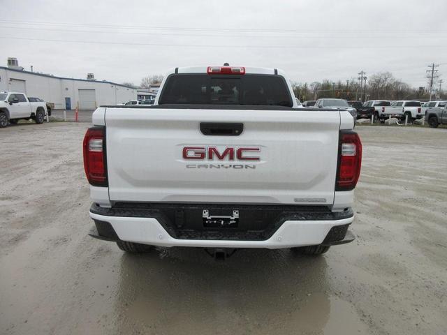 Photo of 2025 Summit White GMC Canyon