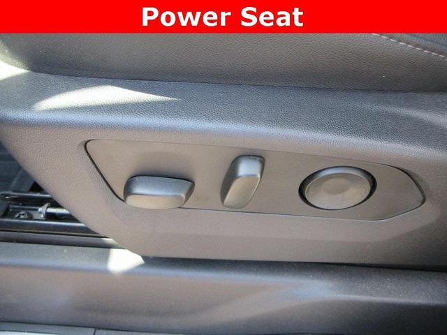 Photo of 2025 Summit White GMC Sierra 1500