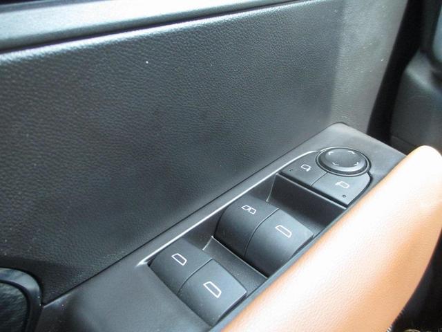 Photo of 2024 Desert Sand Metallic GMC Canyon