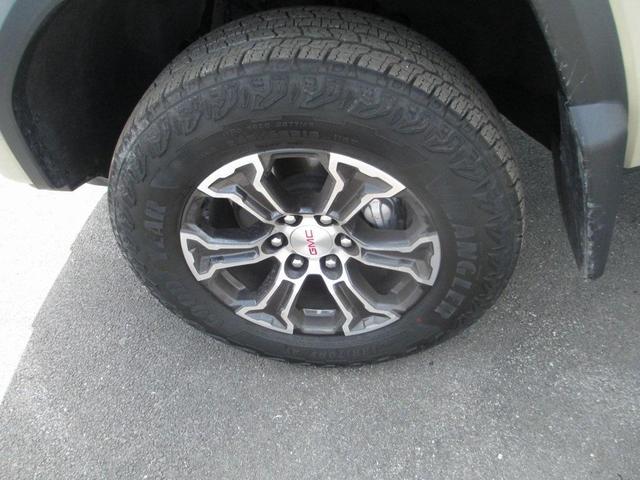 Photo of 2024 Desert Sand Metallic GMC Canyon