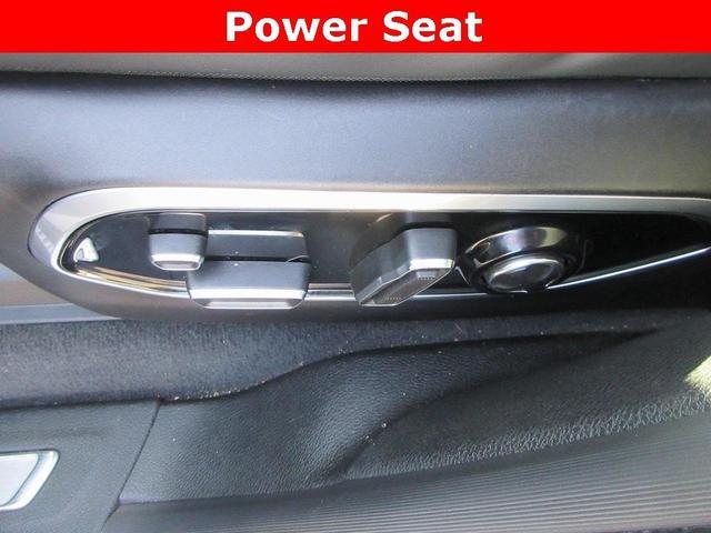 Photo of 2022 Diamond Black Jeep Grand Cherokee