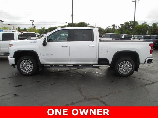 Photo of 2022 Summit White Chevrolet Silverado 2500