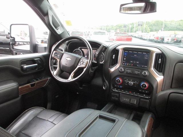 Photo of 2022 Summit White Chevrolet Silverado 2500