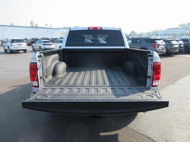 Photo of 2017 Bright Silver Clearcoat Metallic RAM 1500